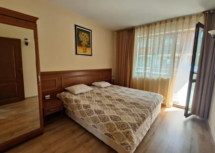 Fenix Emerald Апартамент